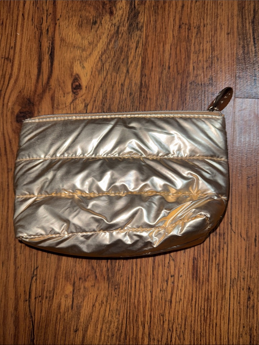 Metallic Gold Quilted Pouch - Women's Accessory 38.Mon.B9